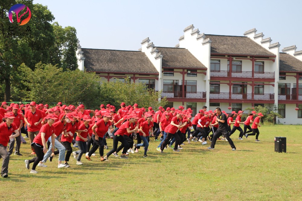 在拓展訓練里結交真心朋友
